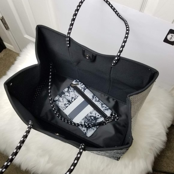 Snake Print Neoprene Tote NWT - Picture 4 of 7